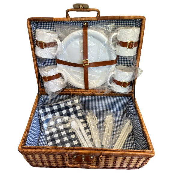 Large Woven Picnic Basket Romantic Vintage Set All Season Use Tan Blue Gingham - Picture 4 of 11
